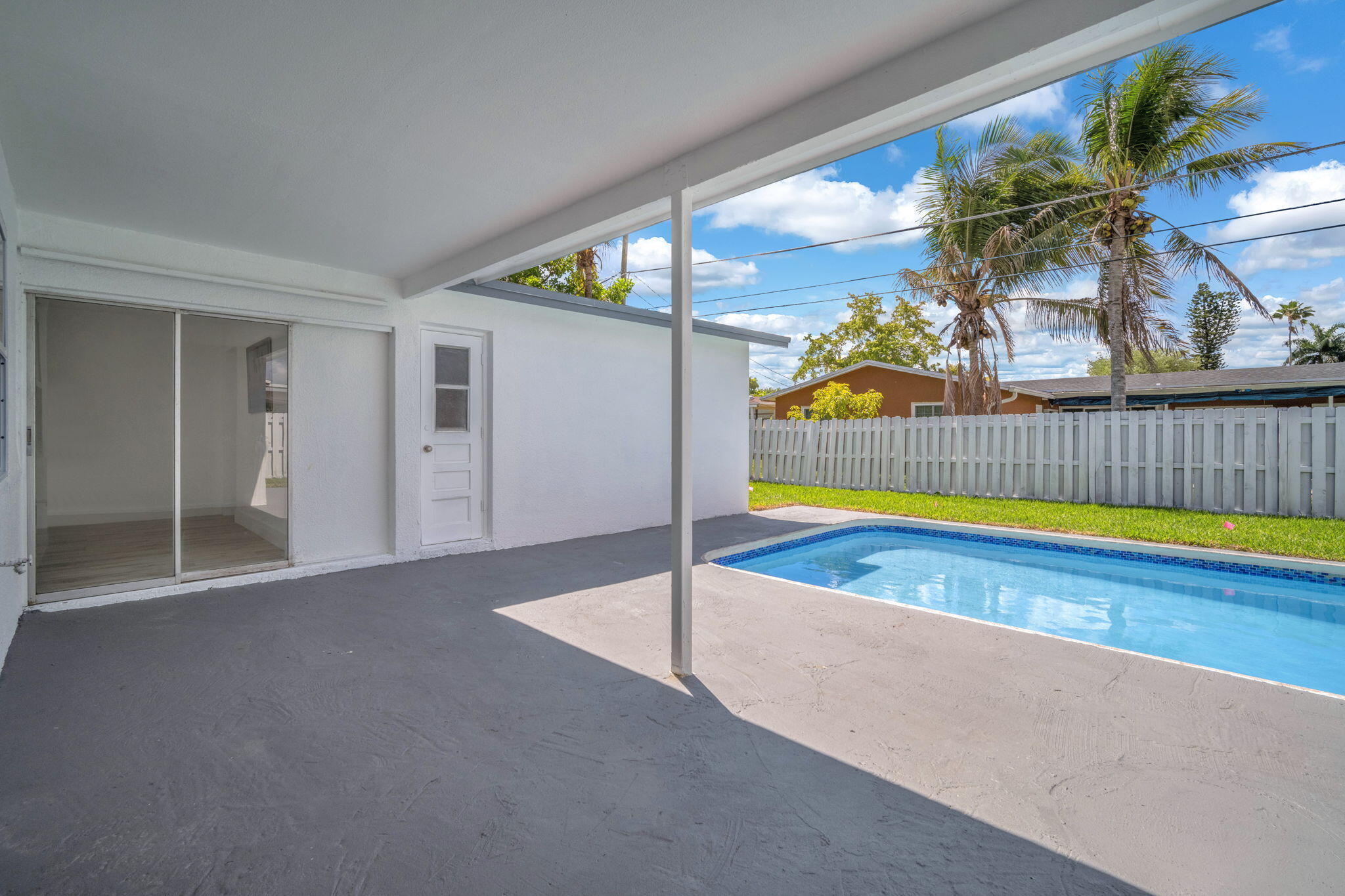 SUNRISE GOLF VILLAGE SEC 21 - Residential