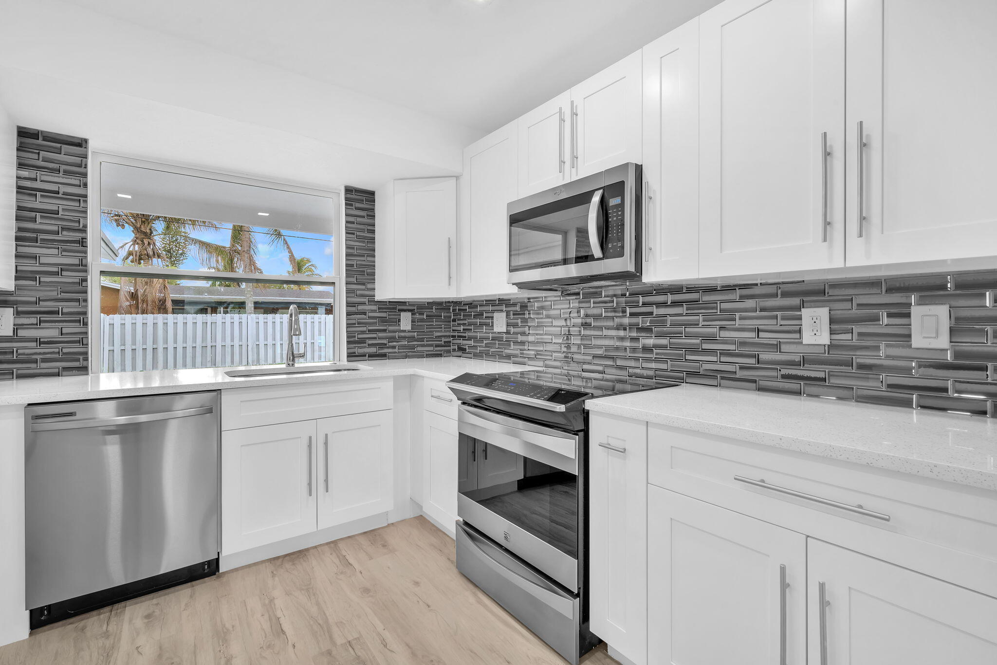 SUNRISE GOLF VILLAGE SEC 21 - Residential