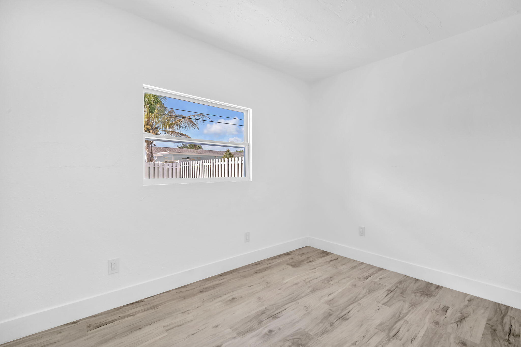 SUNRISE GOLF VILLAGE SEC 21 - Residential