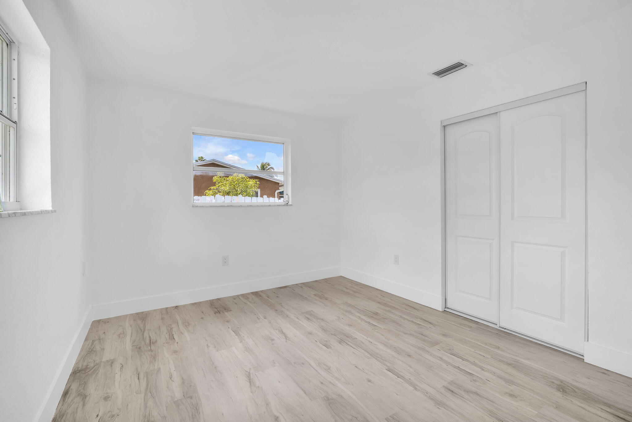 SUNRISE GOLF VILLAGE SEC 21 - Residential