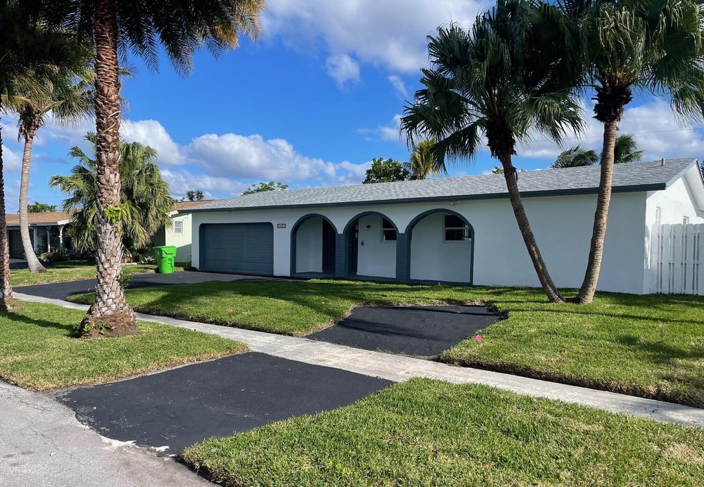 Photo of 9490 NW 20th Place, Sunrise, FL 33322 (MLS # B26016708)