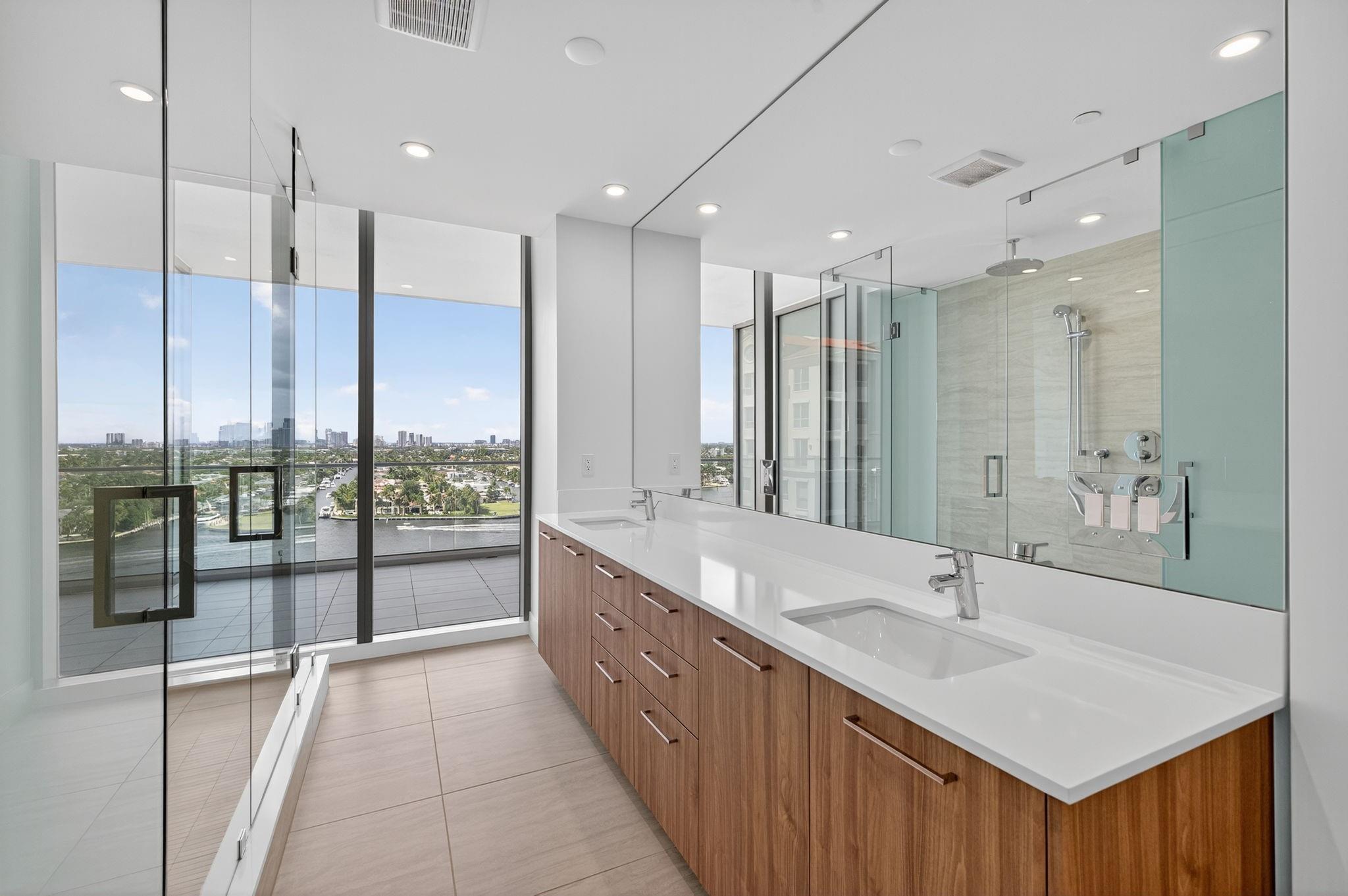 SELENE OCEANFRONT RESIDEN - Residential Lease