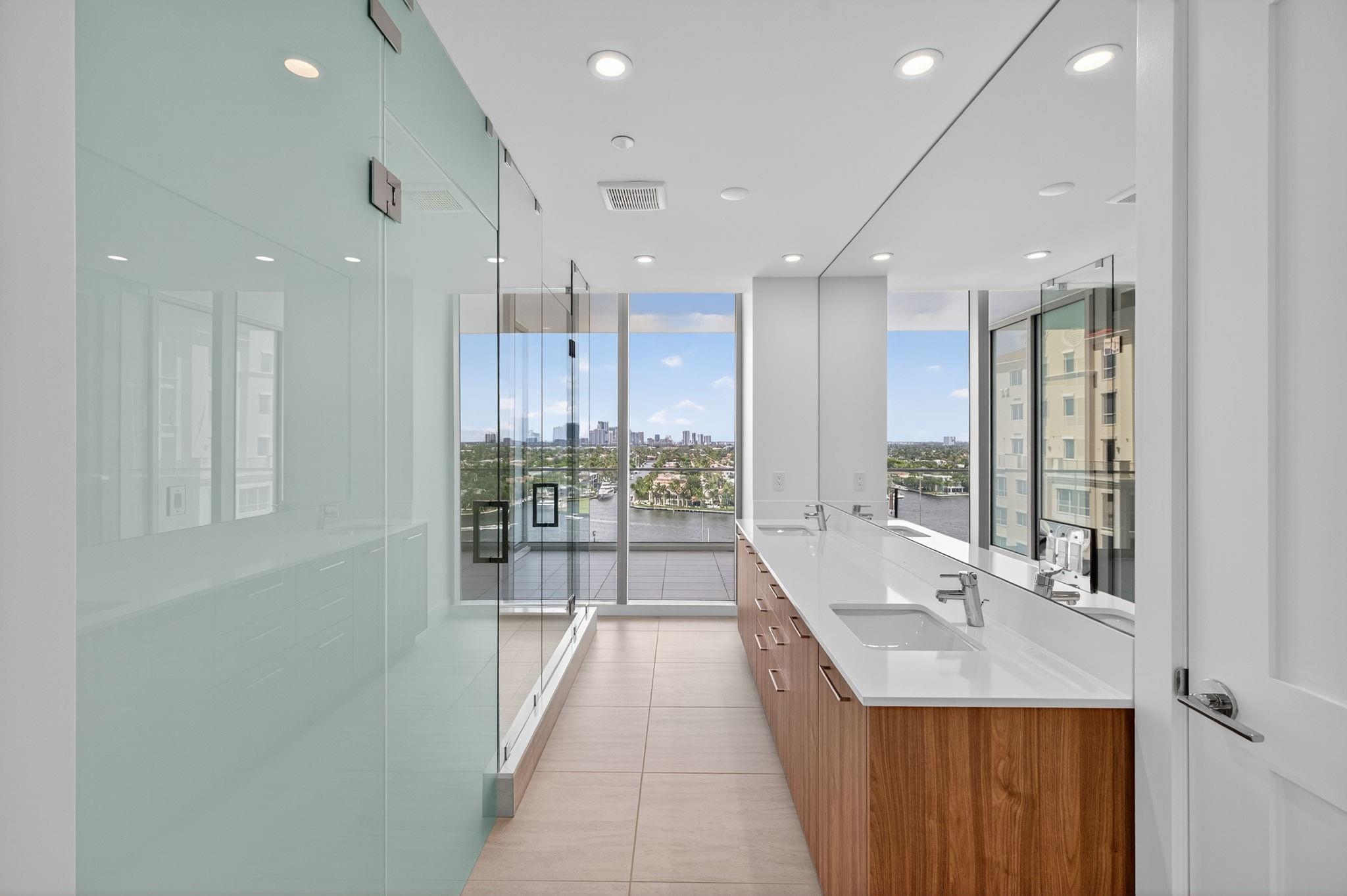 SELENE OCEANFRONT RESIDEN - Residential Lease