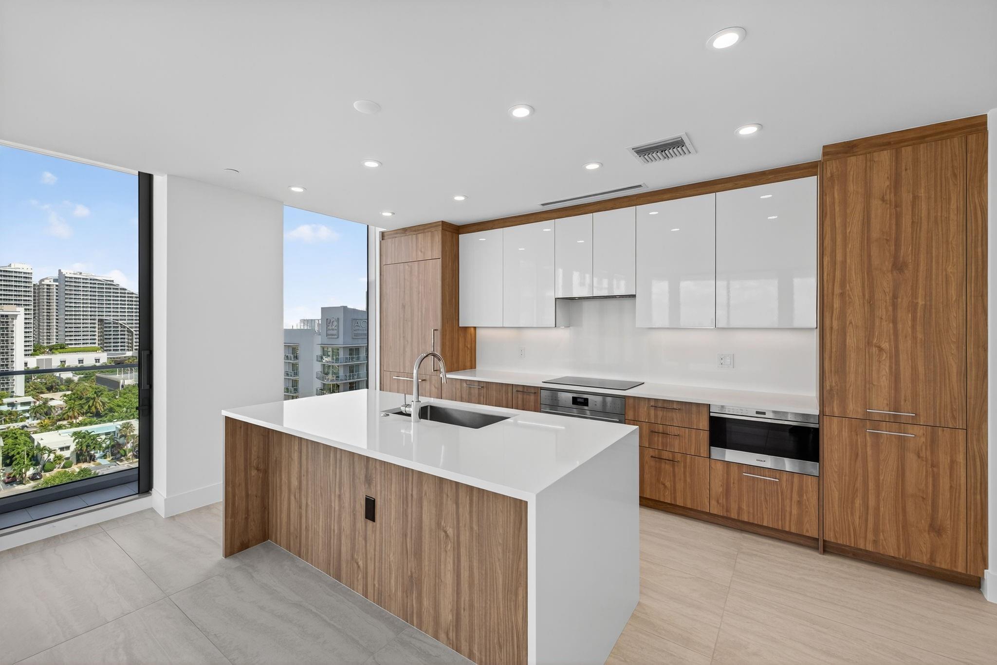 SELENE OCEANFRONT RESIDEN - Residential Lease