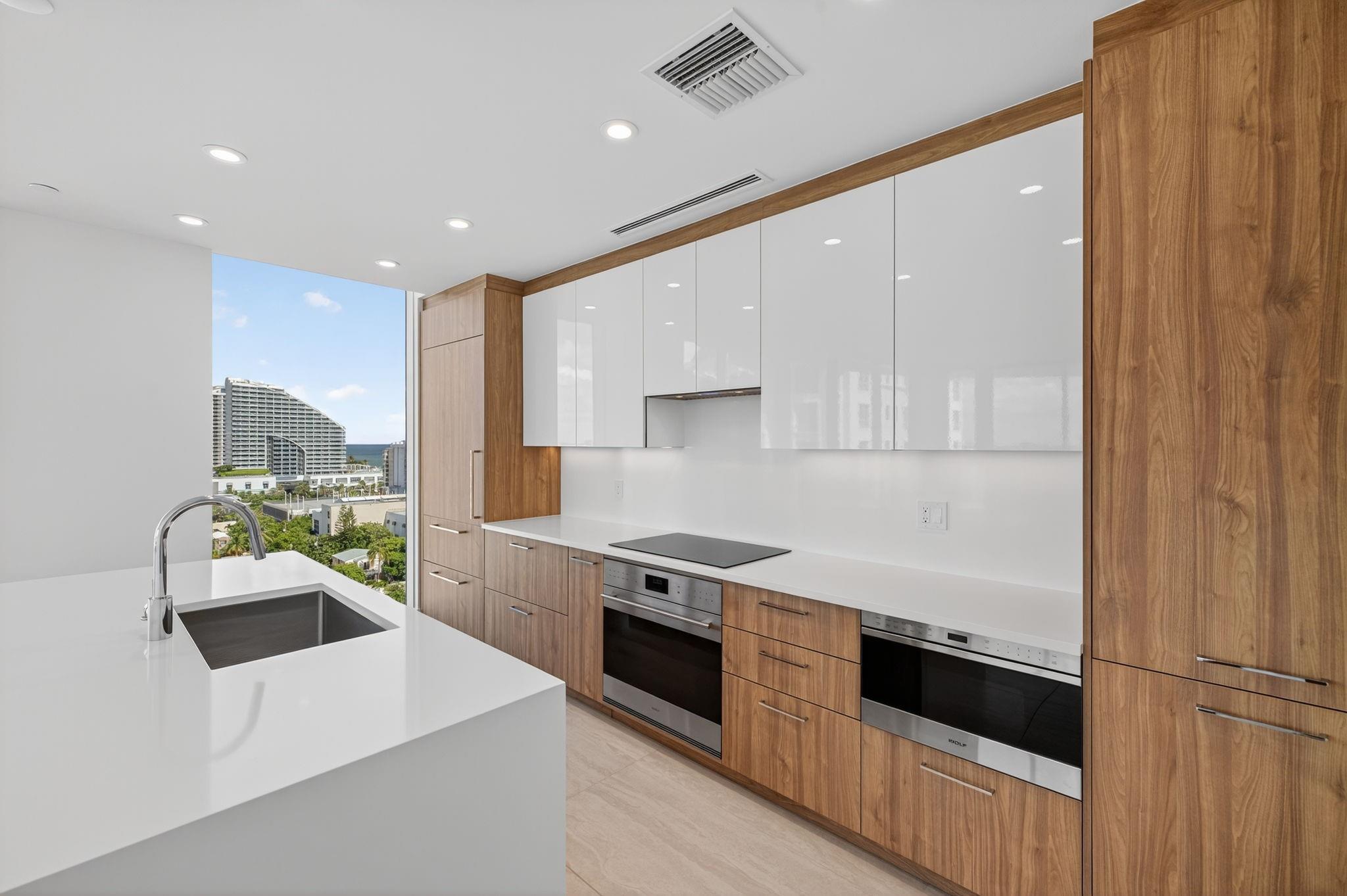 SELENE OCEANFRONT RESIDEN - Residential Lease