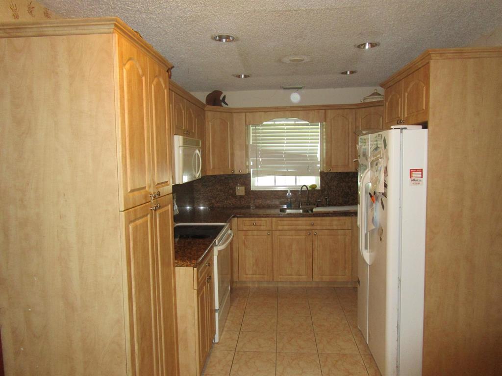 MANGO HEIGHTS FIRST ADD - Residential