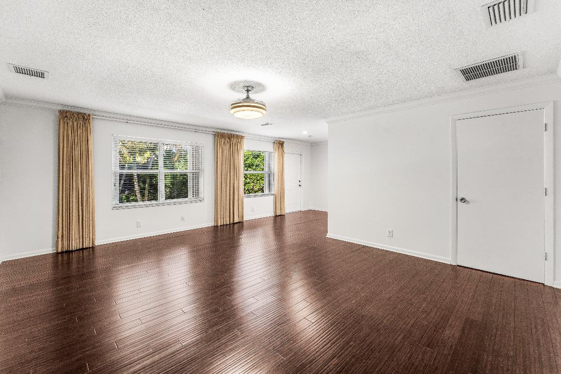 BELAIR WPB - SOSO - Residential