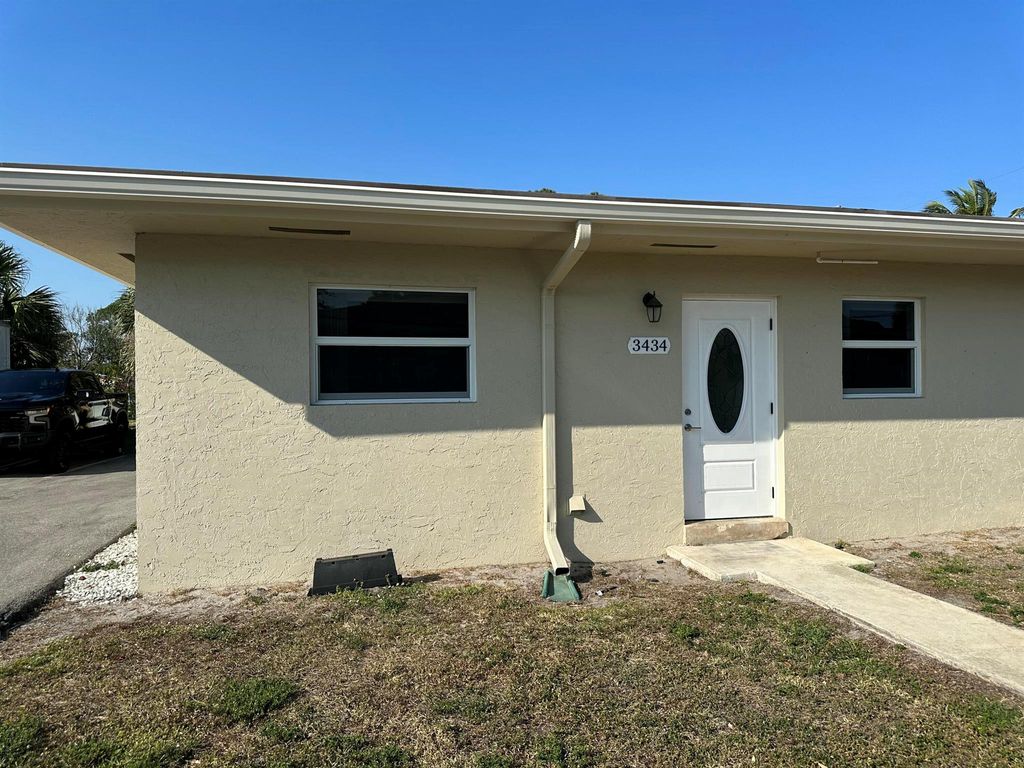 Photo of 3434 State Street, Lake Worth, FL 33461 (MLS # R11071737)