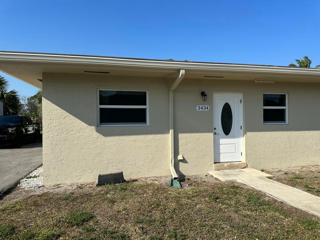 Photo of 3434 State Street, Lake Worth, FL 33461 (MLS # R11071737)