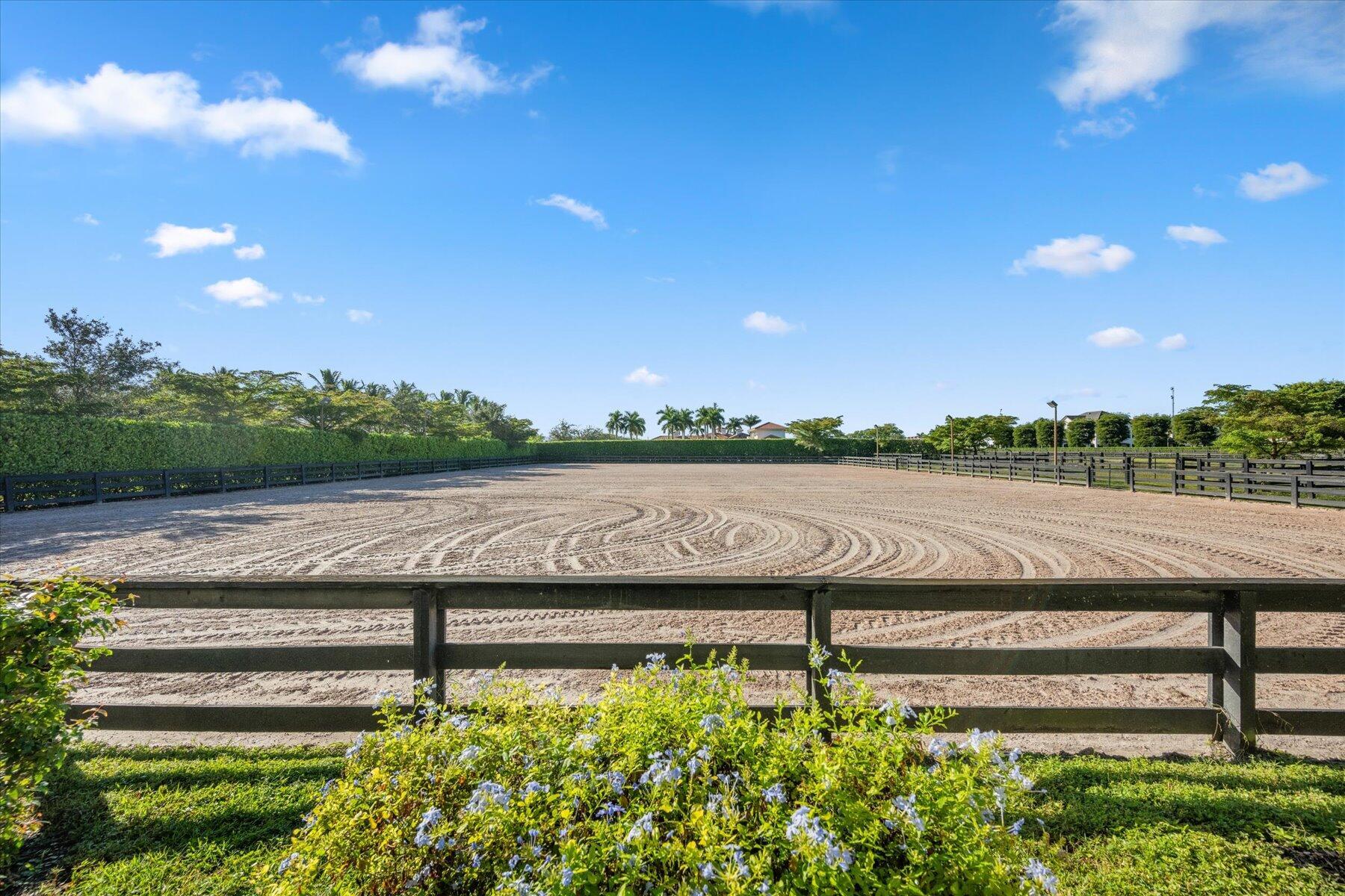 GRAND PRIX VILLAGE SOUTH - Residential