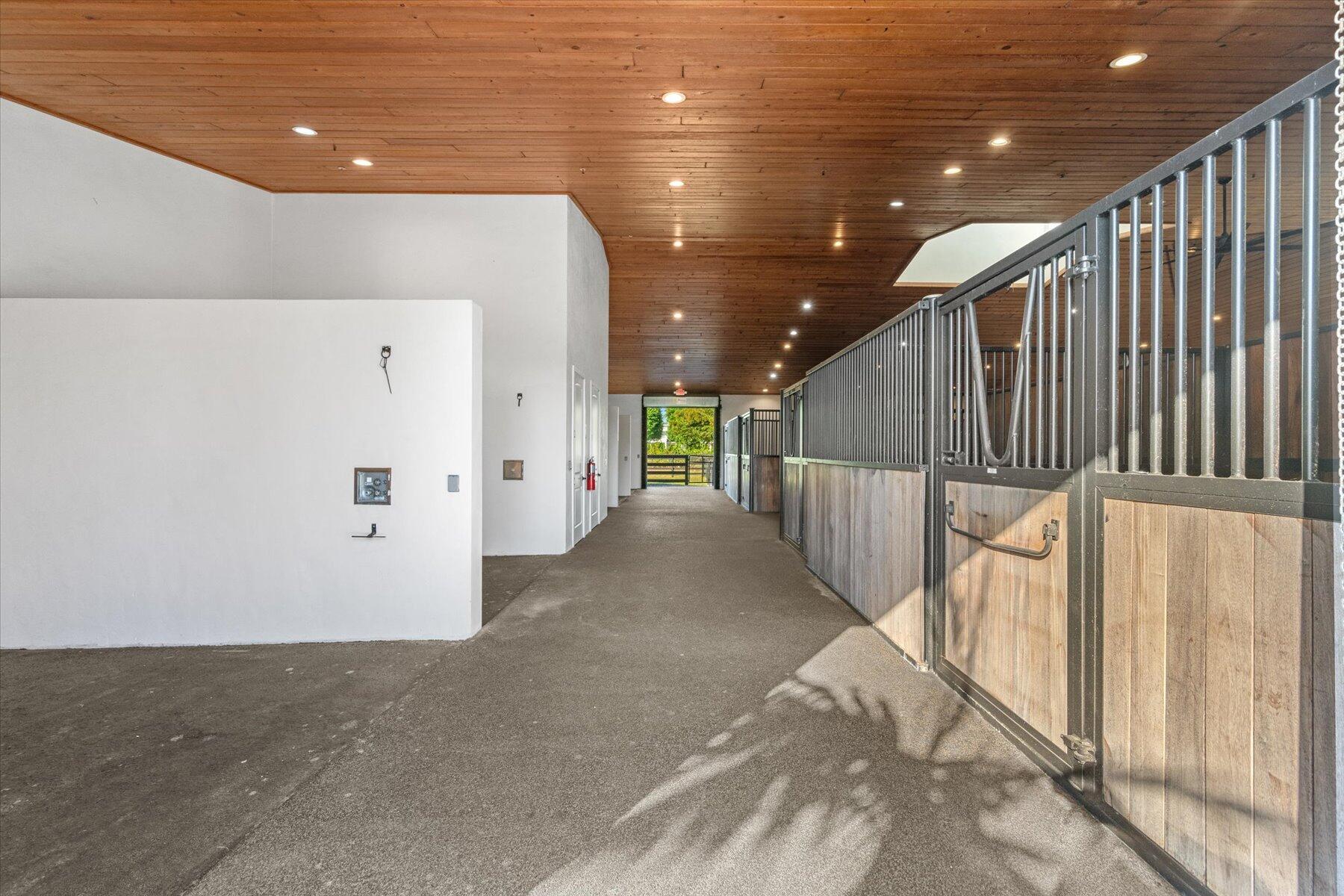 GRAND PRIX VILLAGE SOUTH - Residential