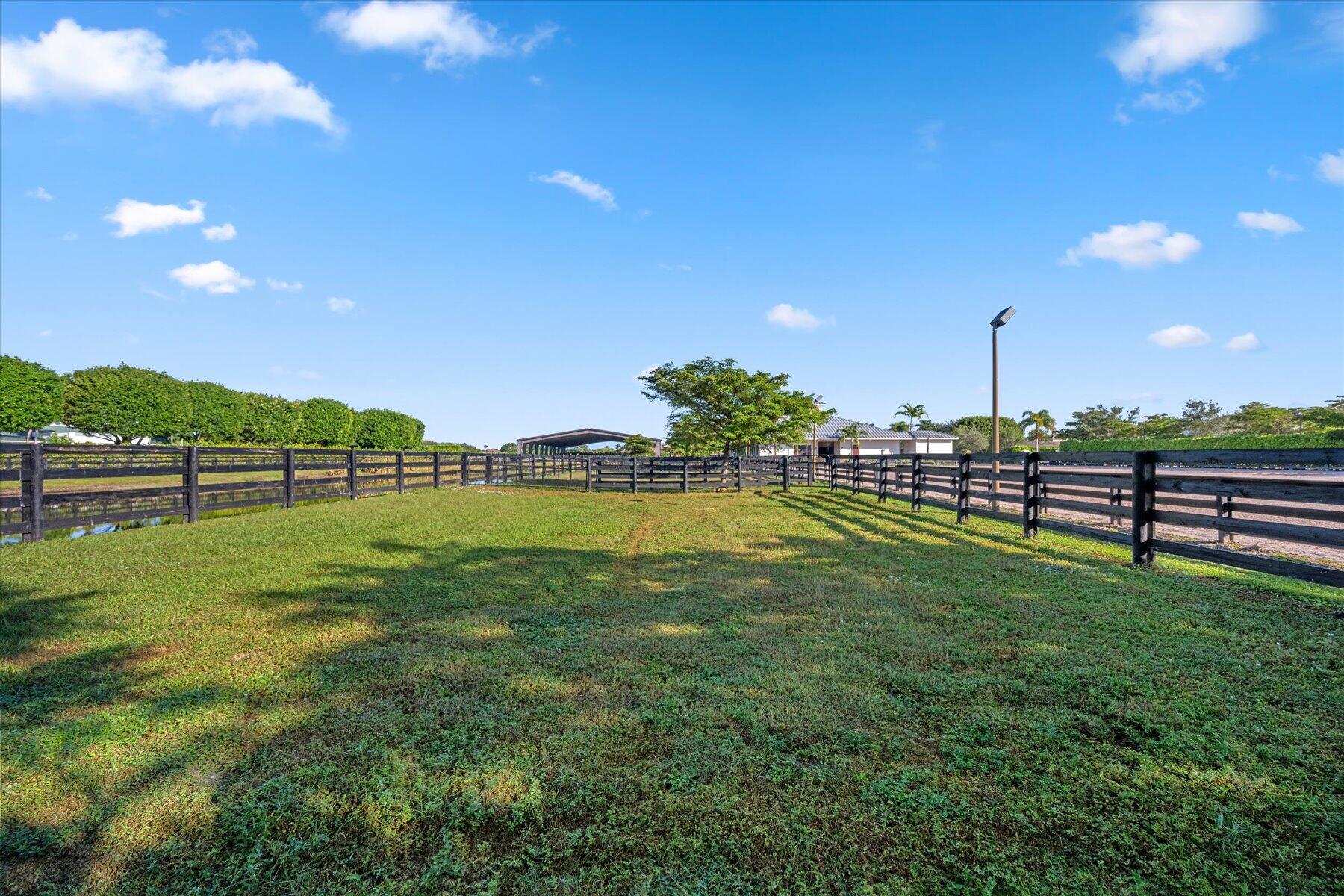 GRAND PRIX VILLAGE SOUTH - Residential