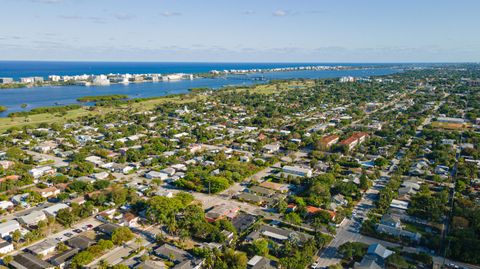 A home in Lake Worth Beach