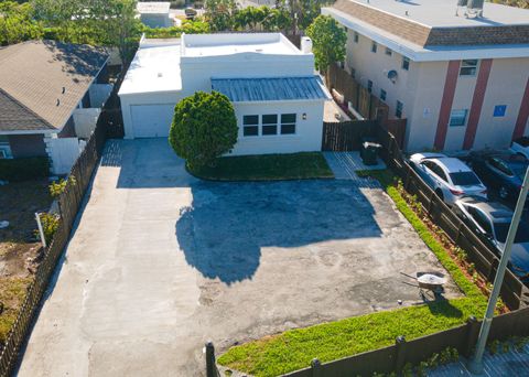 A home in Lake Worth Beach