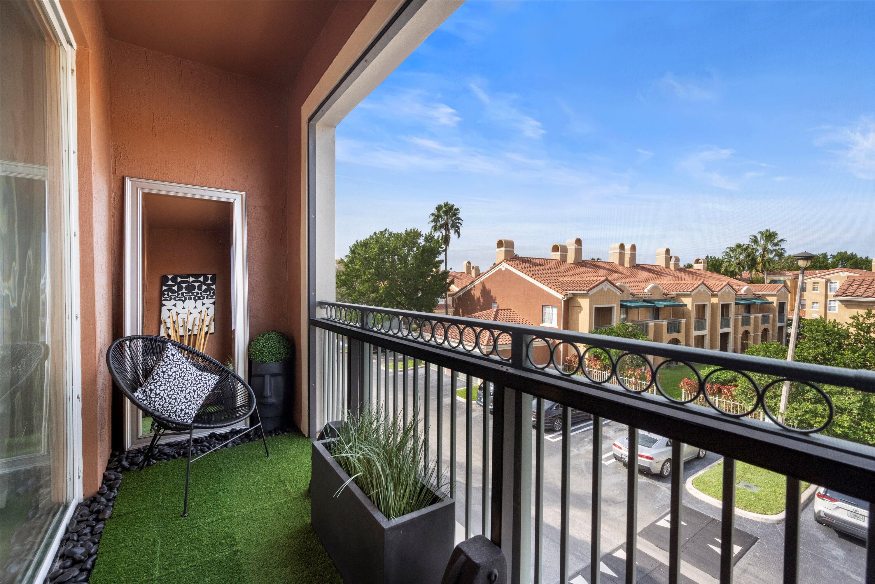 ST ANDREWS AT POLO CLUB CONDO - Residential Lease