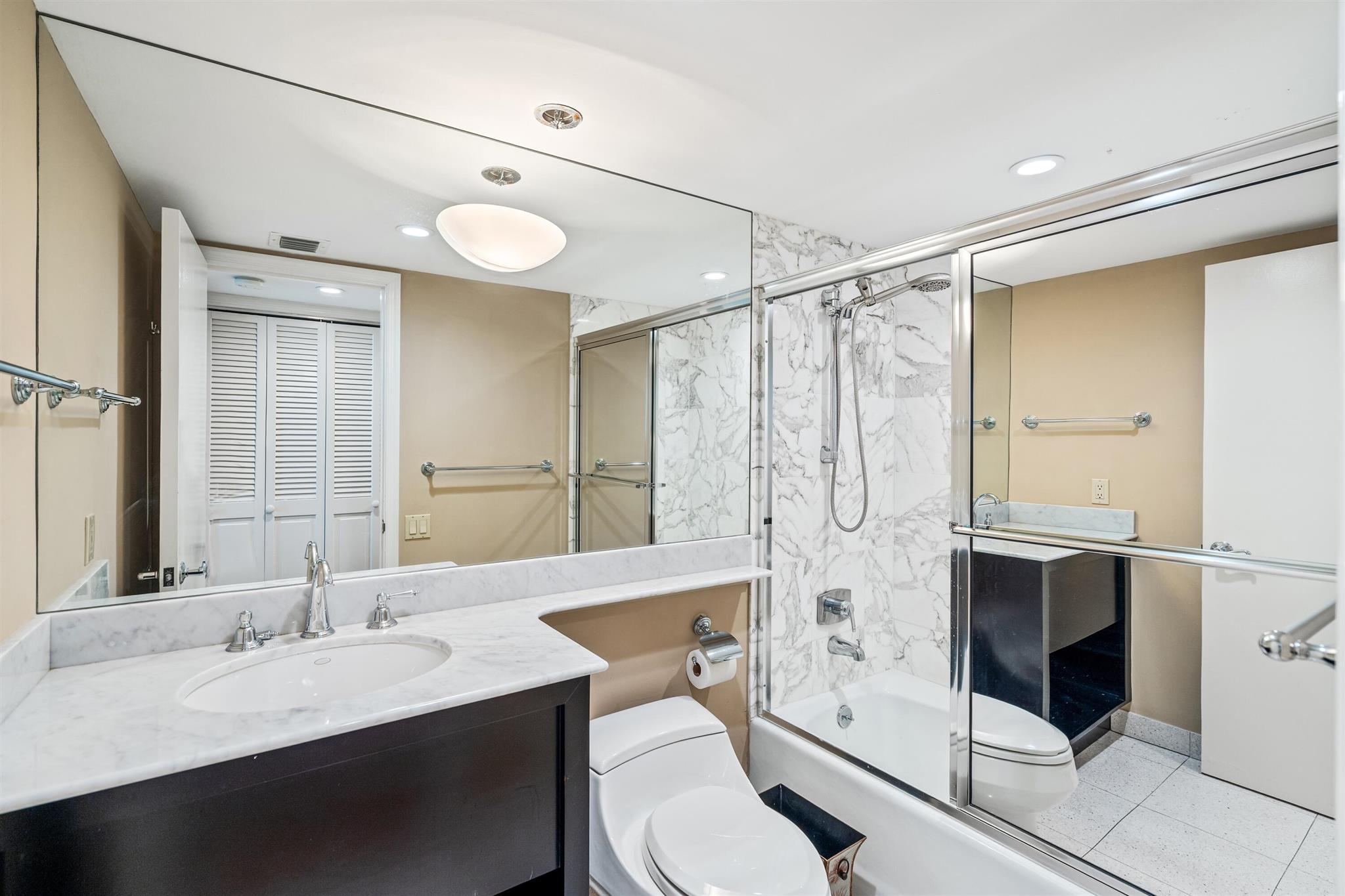 BERESFORD CONDO - Residential