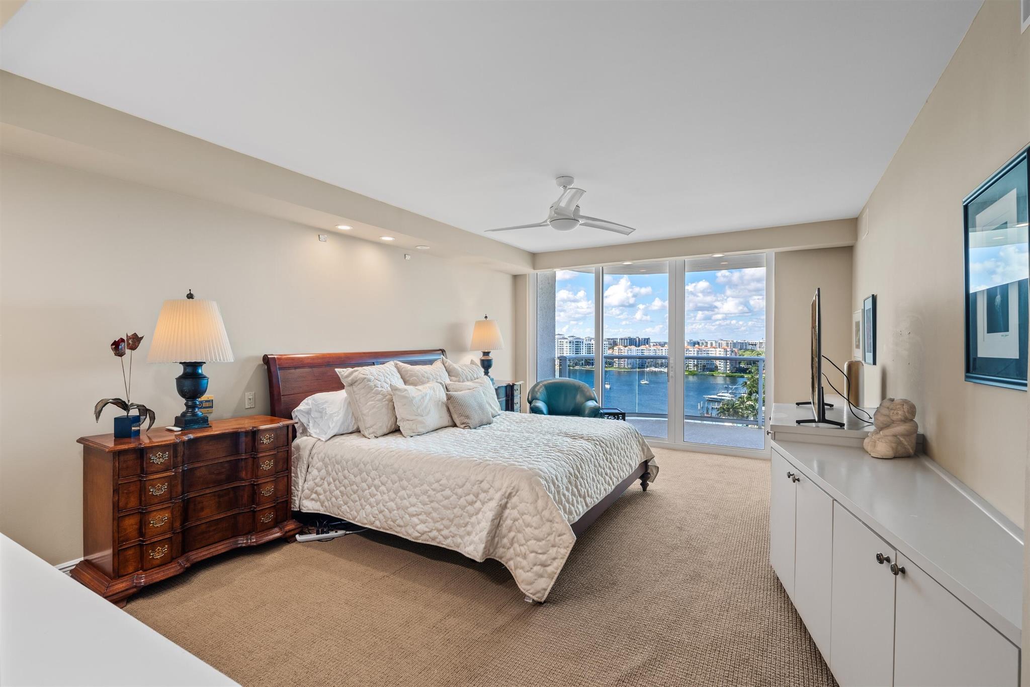 BERESFORD CONDO - Residential