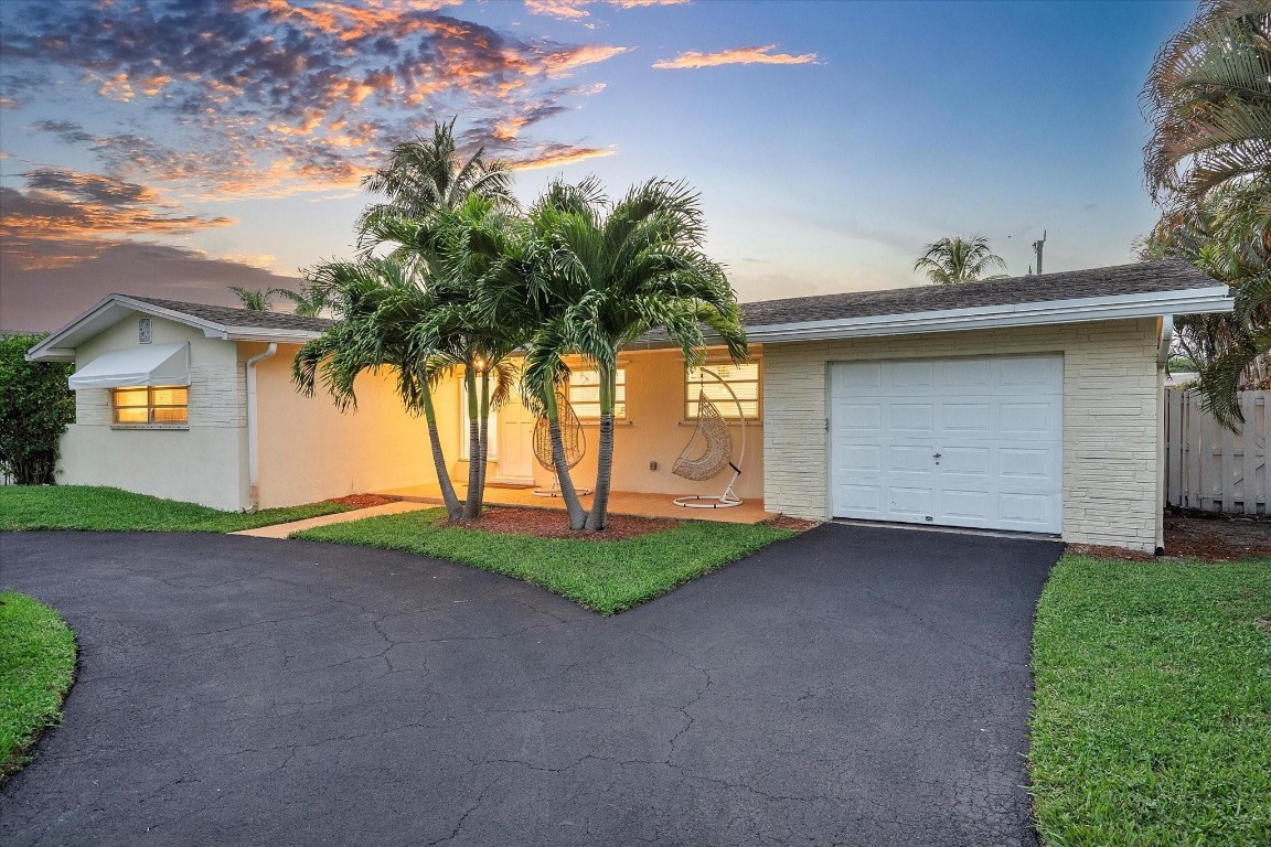 Hollywood Hills 6-22 B - Residential Lease