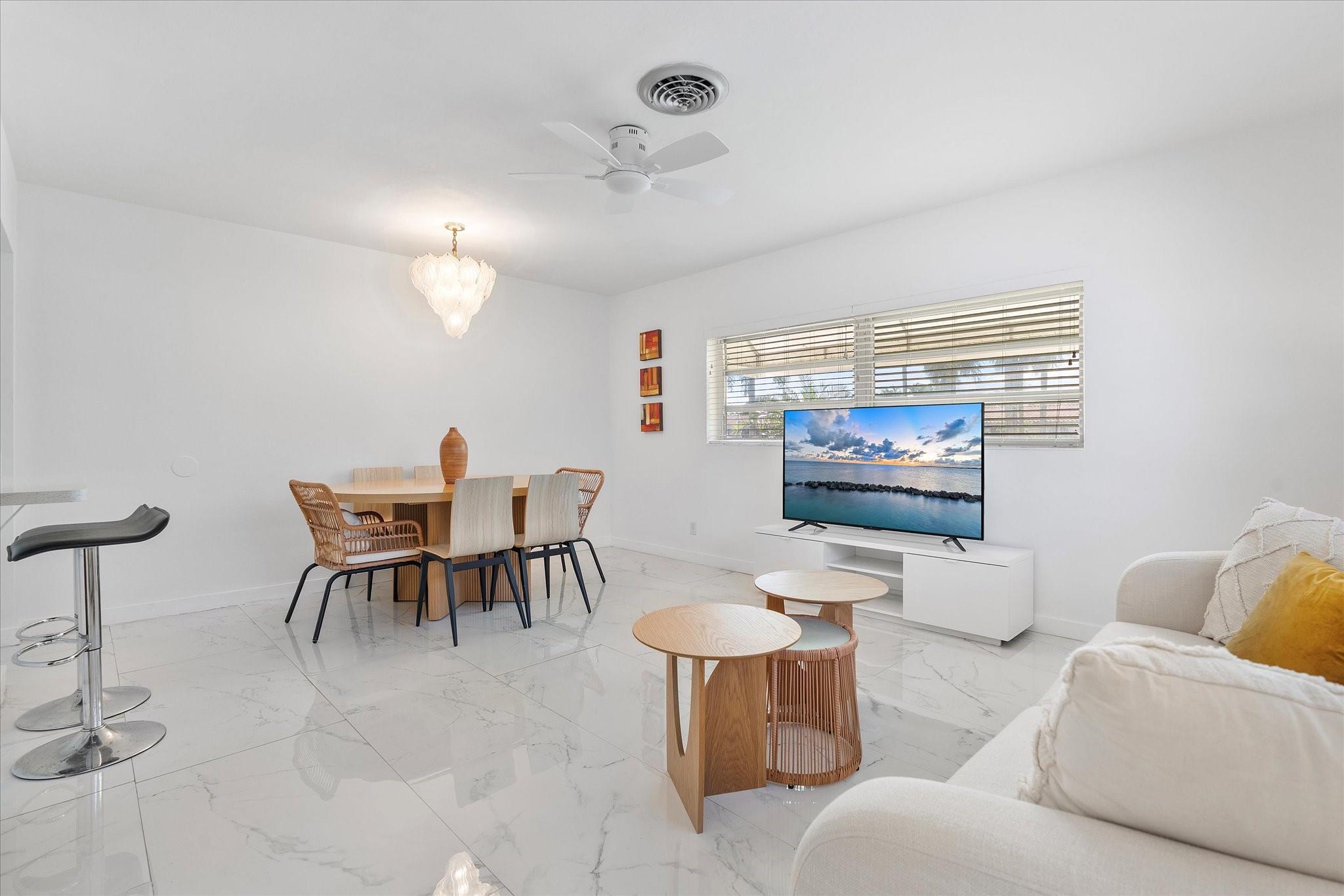 Hollywood Hills 6-22 B - Residential Lease