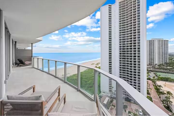 3100 N Ocean Drive