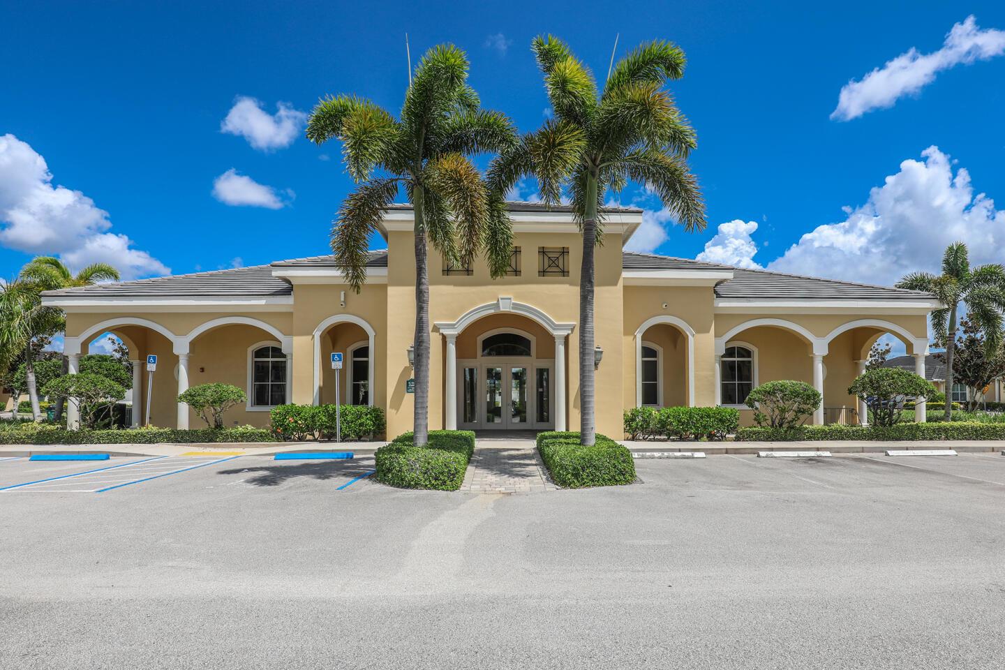 ST ANDREWS TOWNHOMES - Residential