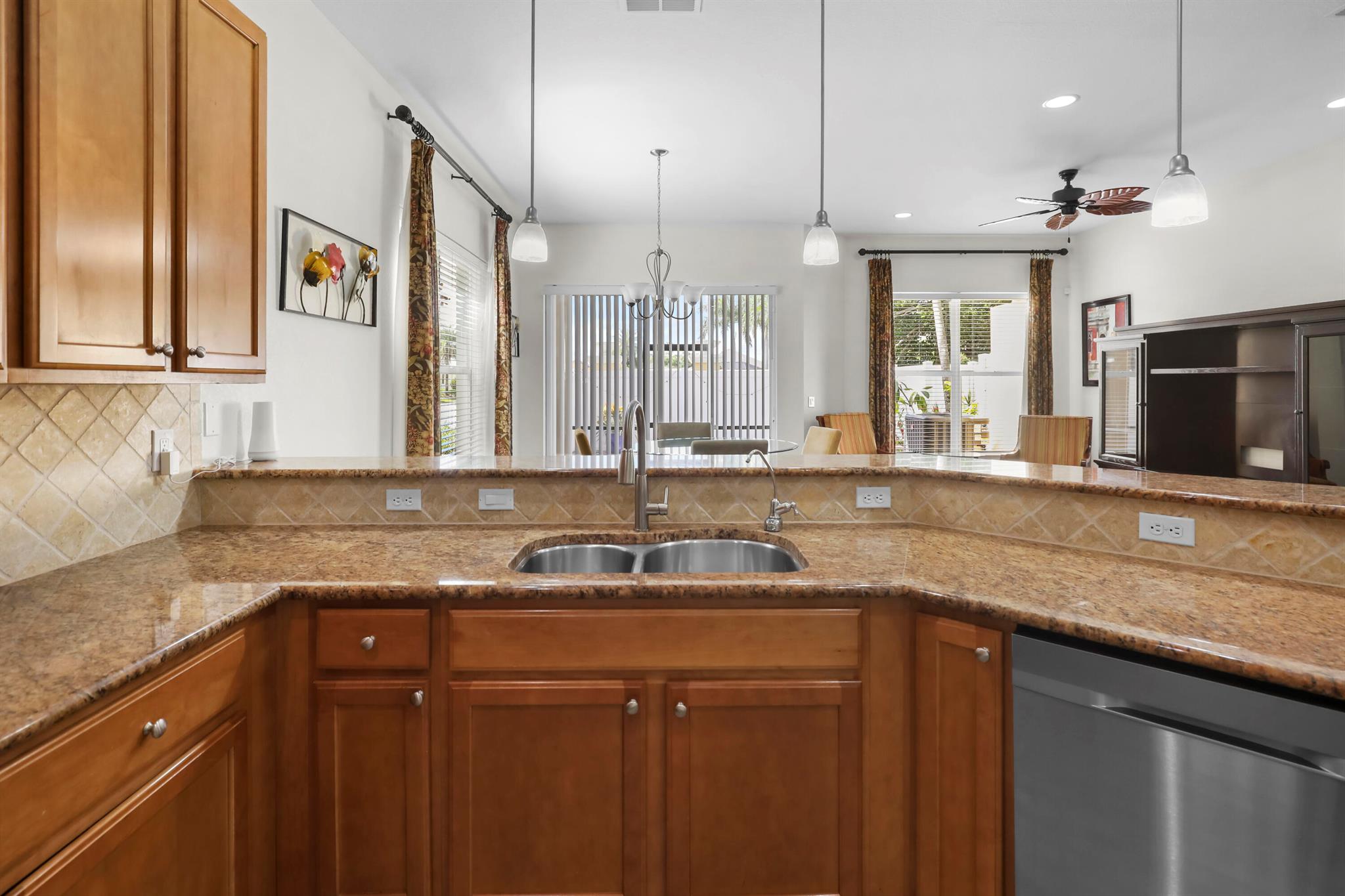 ST ANDREWS TOWNHOMES - Residential