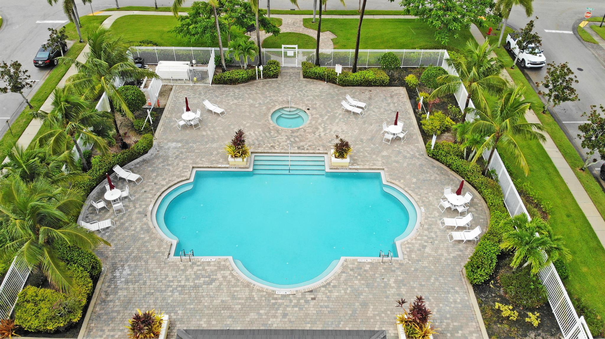 ST ANDREWS TOWNHOMES - Residential