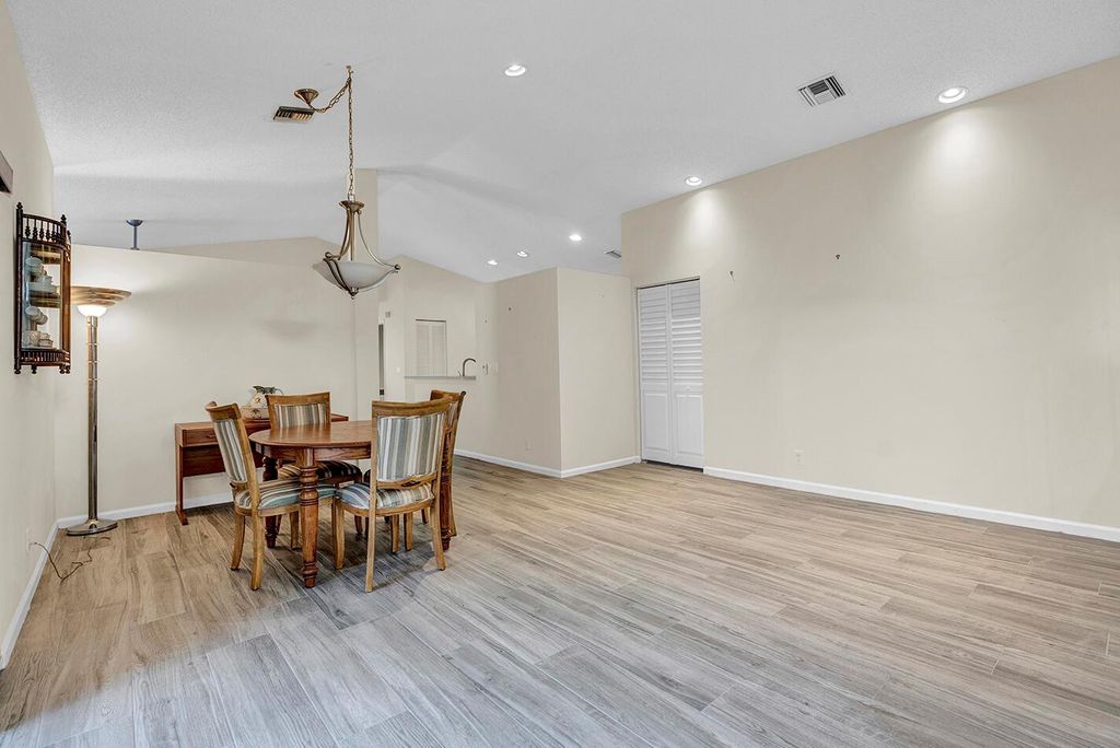 Photo of 9938 Harbour Lake Circle, Boynton Beach, FL 33437 (MLS # R11114501)