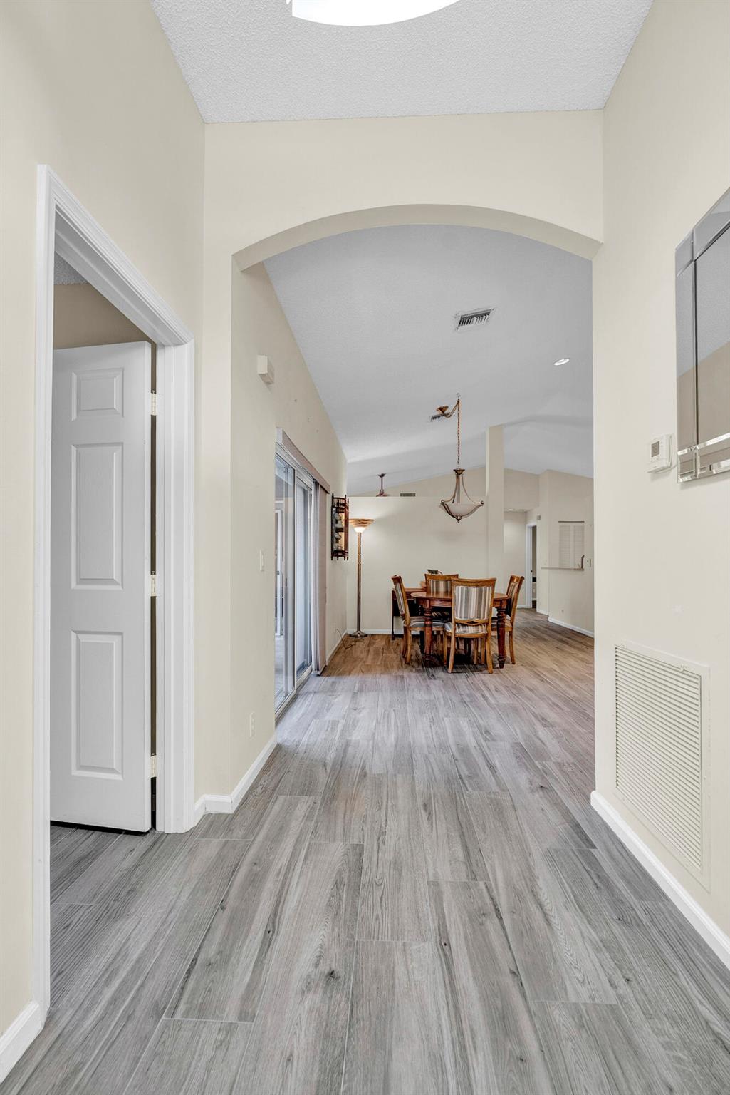 9938 Harbour Lake Circle