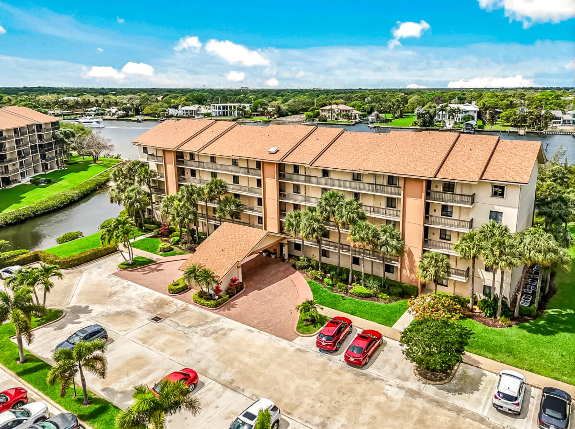 1701 MARINA ISLE Way 103