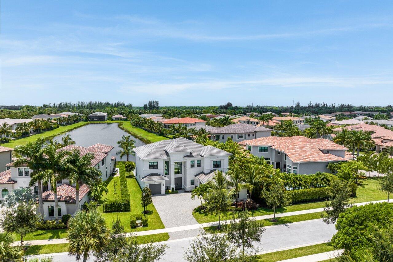 SEVEN BRIDGES - Residential