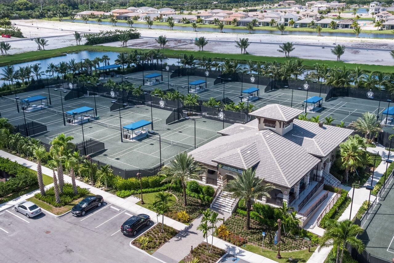 SEVEN BRIDGES - Residential