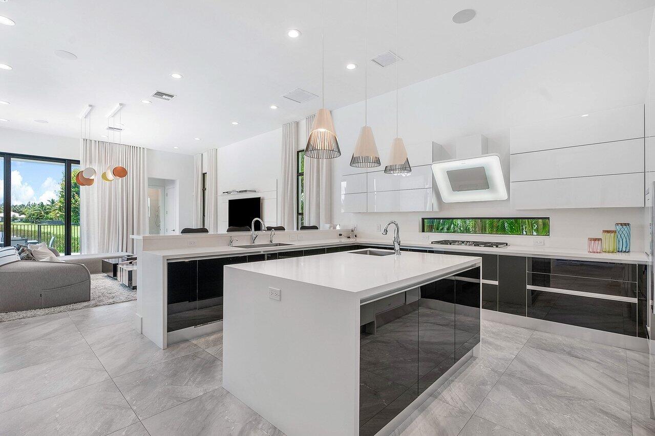 SEVEN BRIDGES - Residential