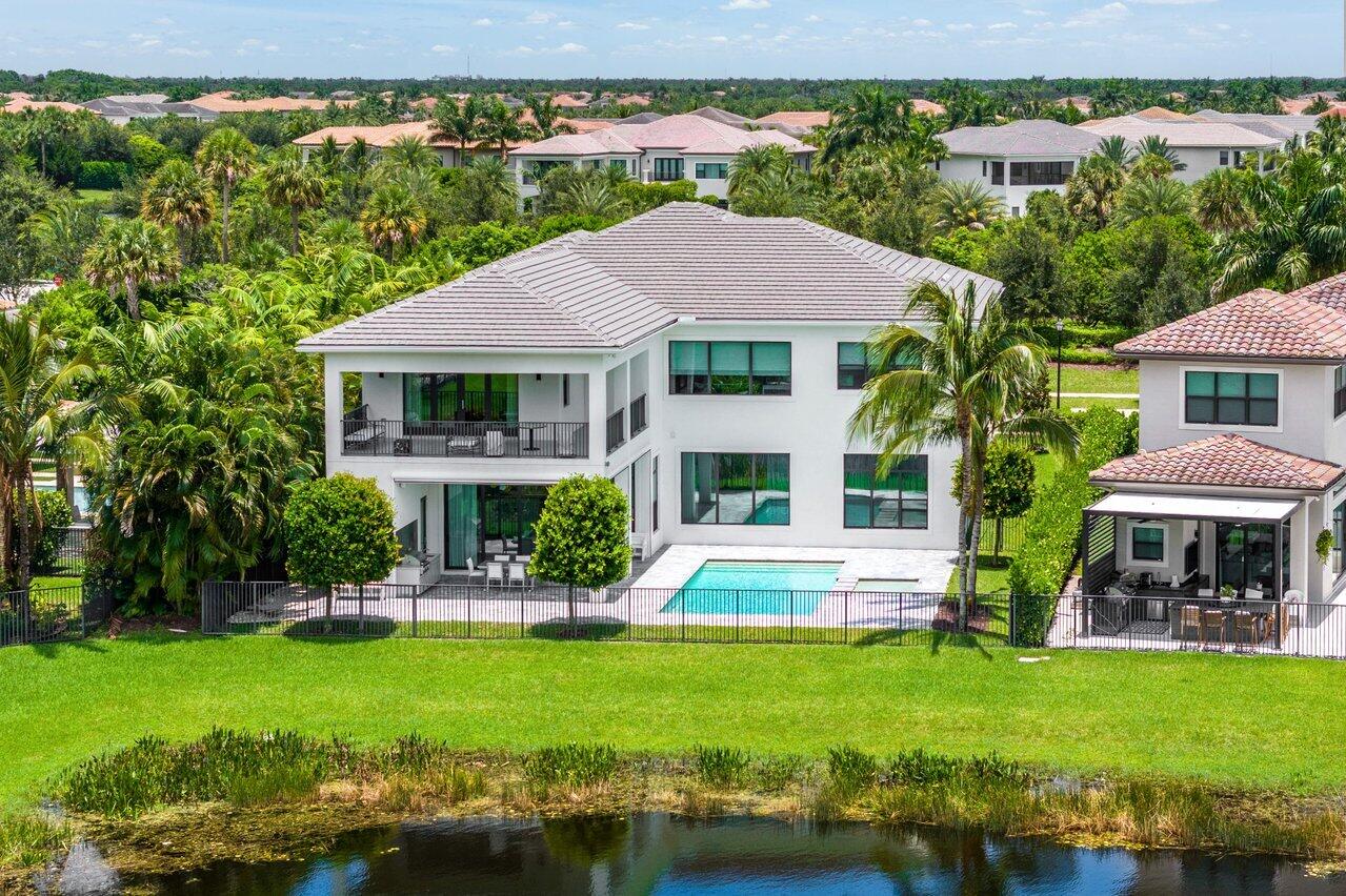 SEVEN BRIDGES - Residential