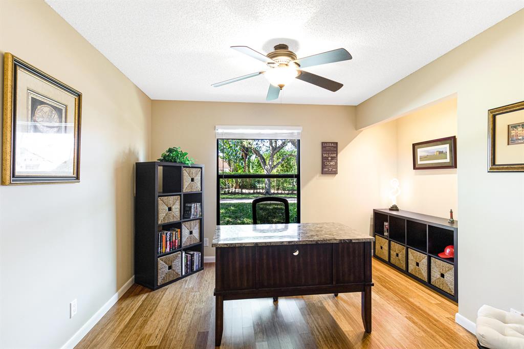 TOWNHOMES OF GLEN GARY - Residential