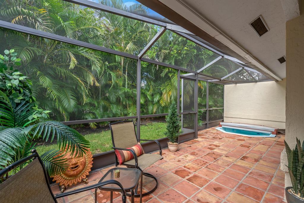 TOWNHOMES OF GLEN GARY - Residential