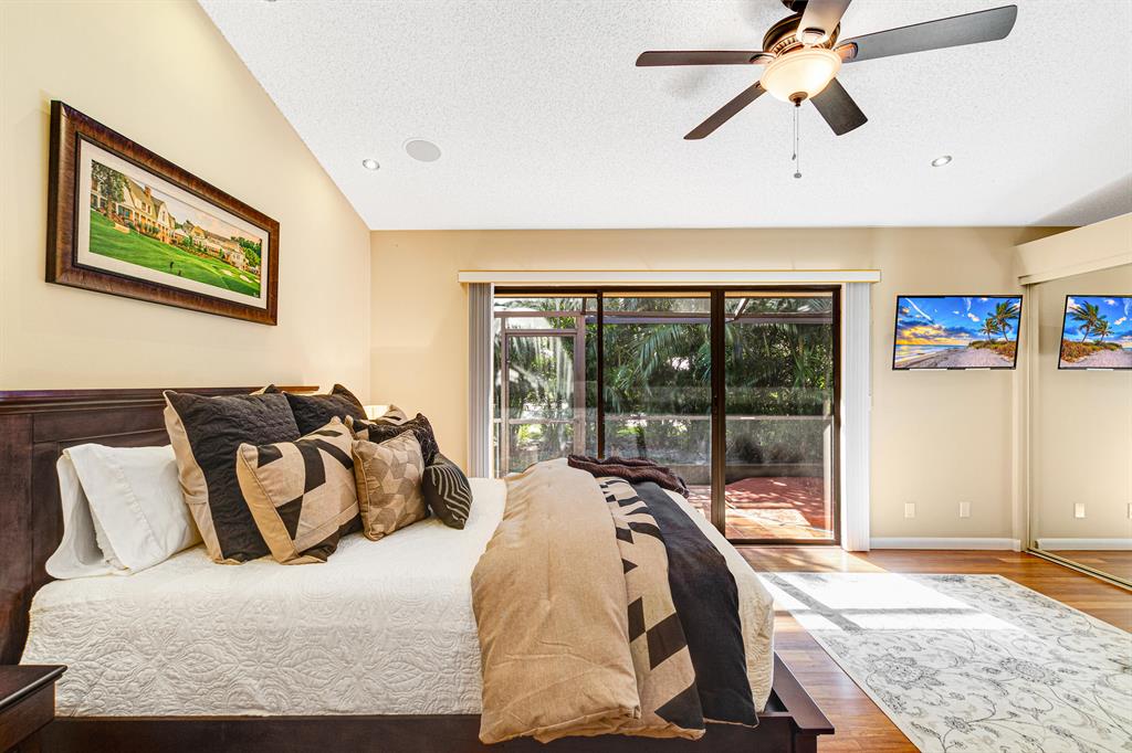 TOWNHOMES OF GLEN GARY - Residential