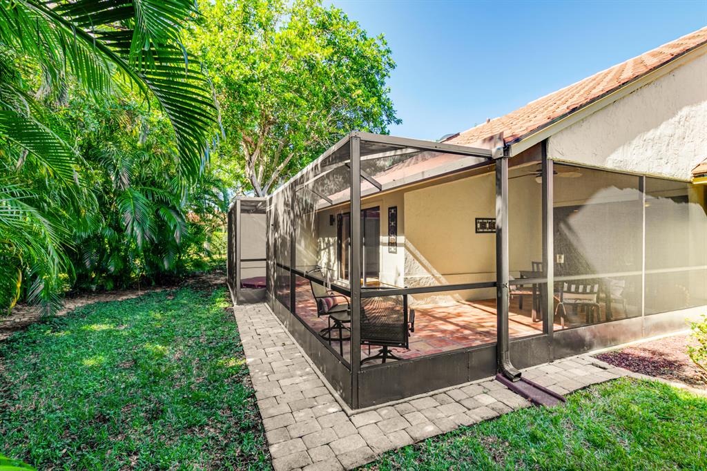 TOWNHOMES OF GLEN GARY - Residential