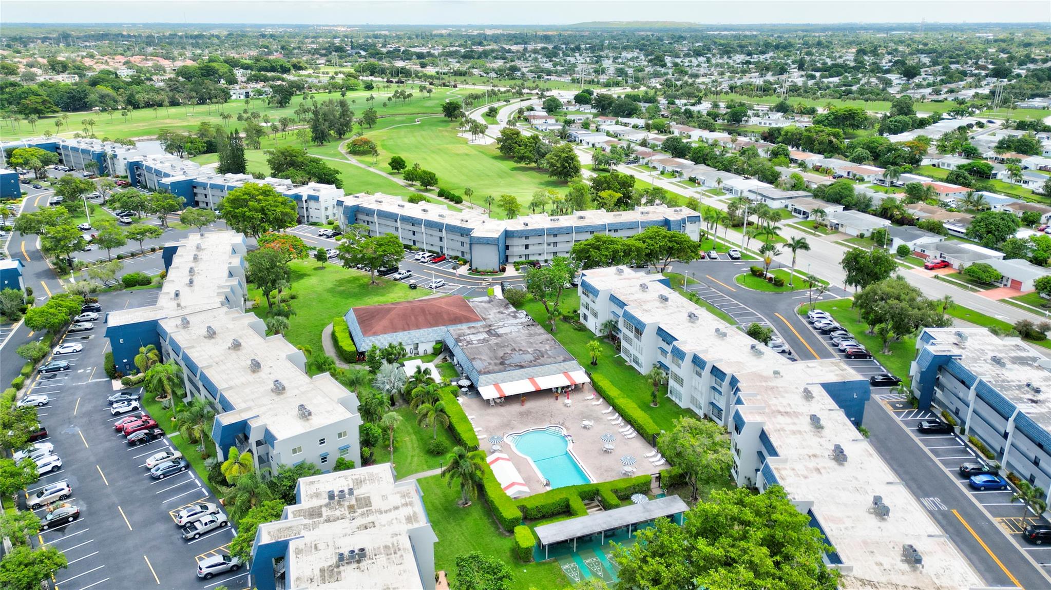 Oriole Golf & Tennis Club - Residential