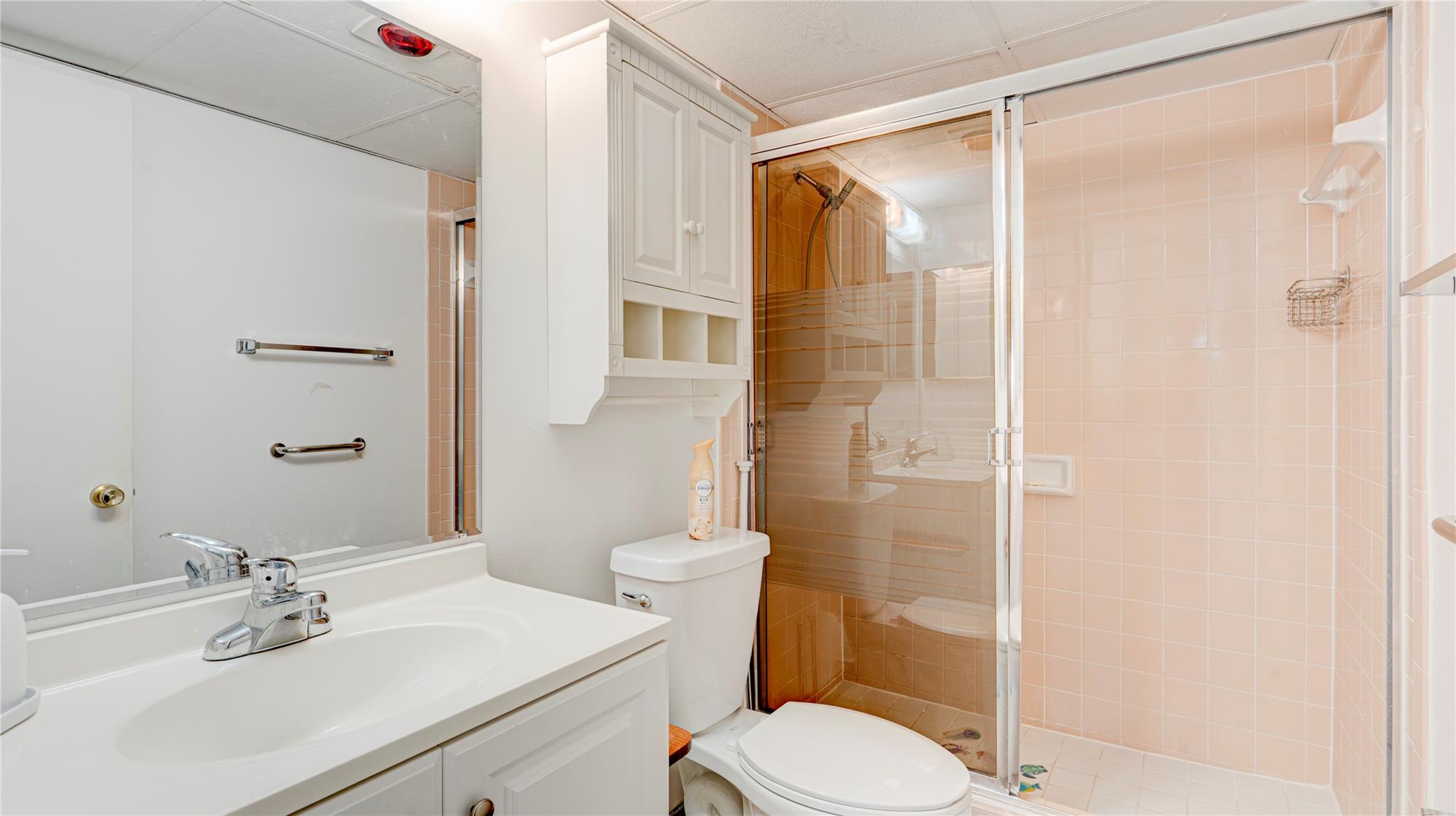 Oriole Golf & Tennis Club - Residential