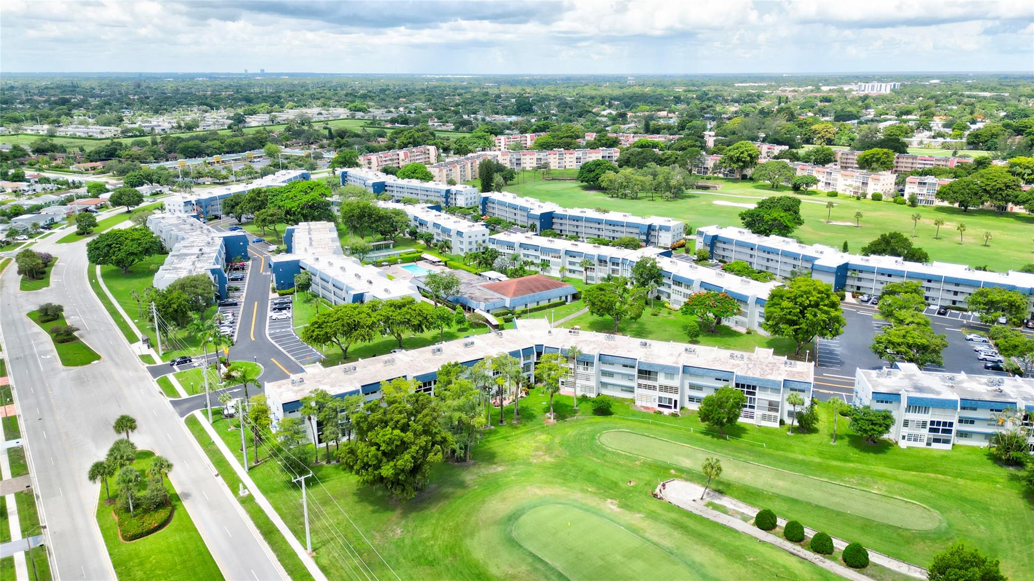 Oriole Golf & Tennis Club - Residential