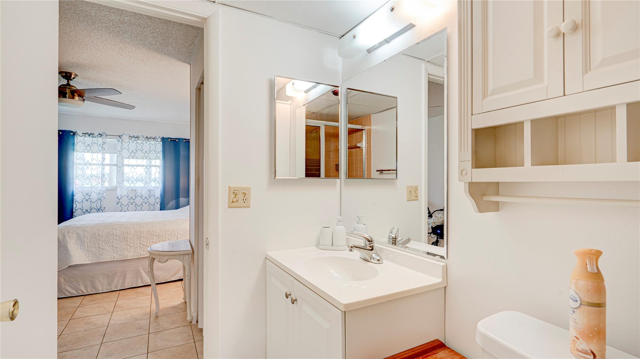 Oriole Golf & Tennis Club - Residential