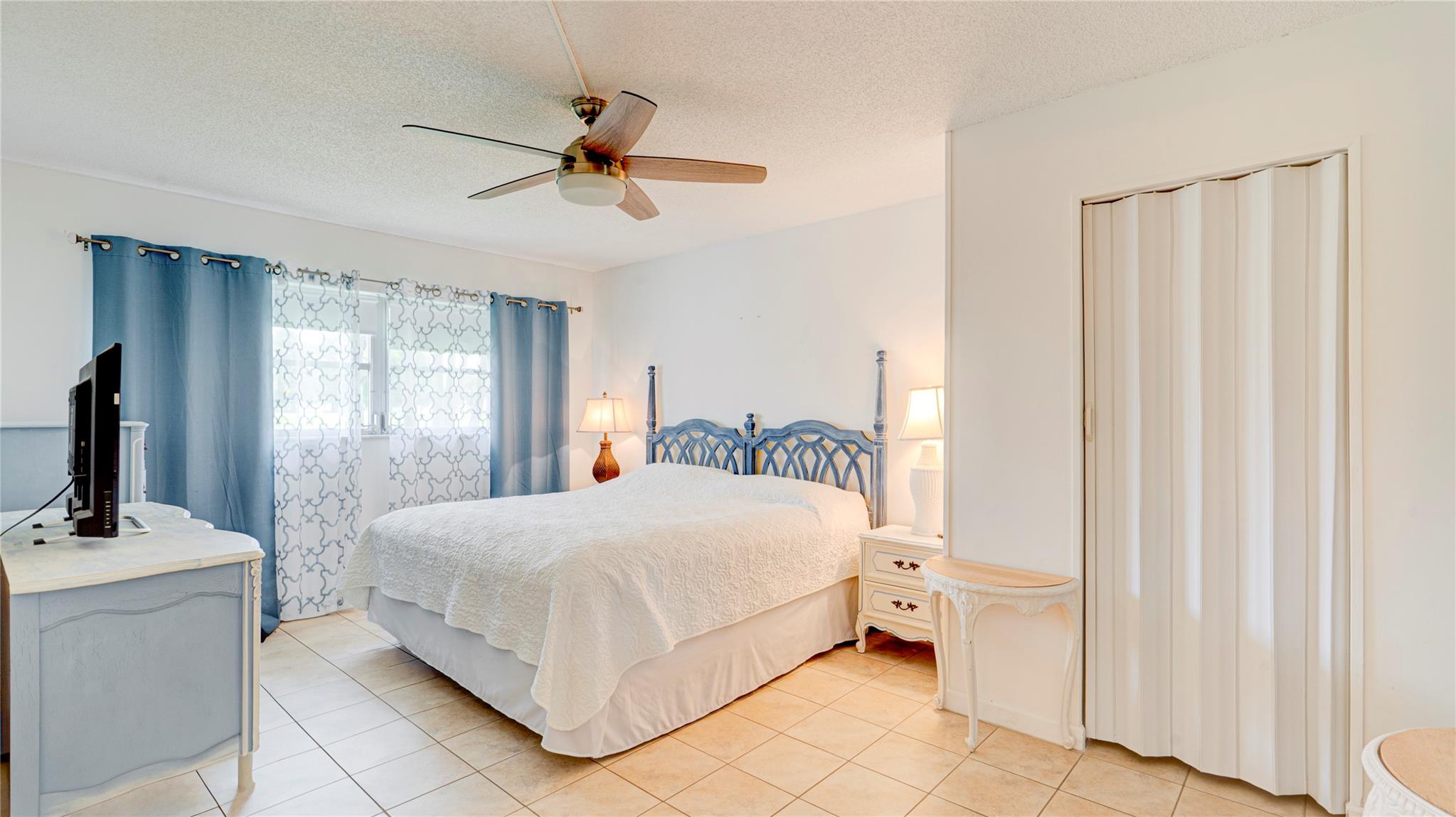 Oriole Golf & Tennis Club - Residential