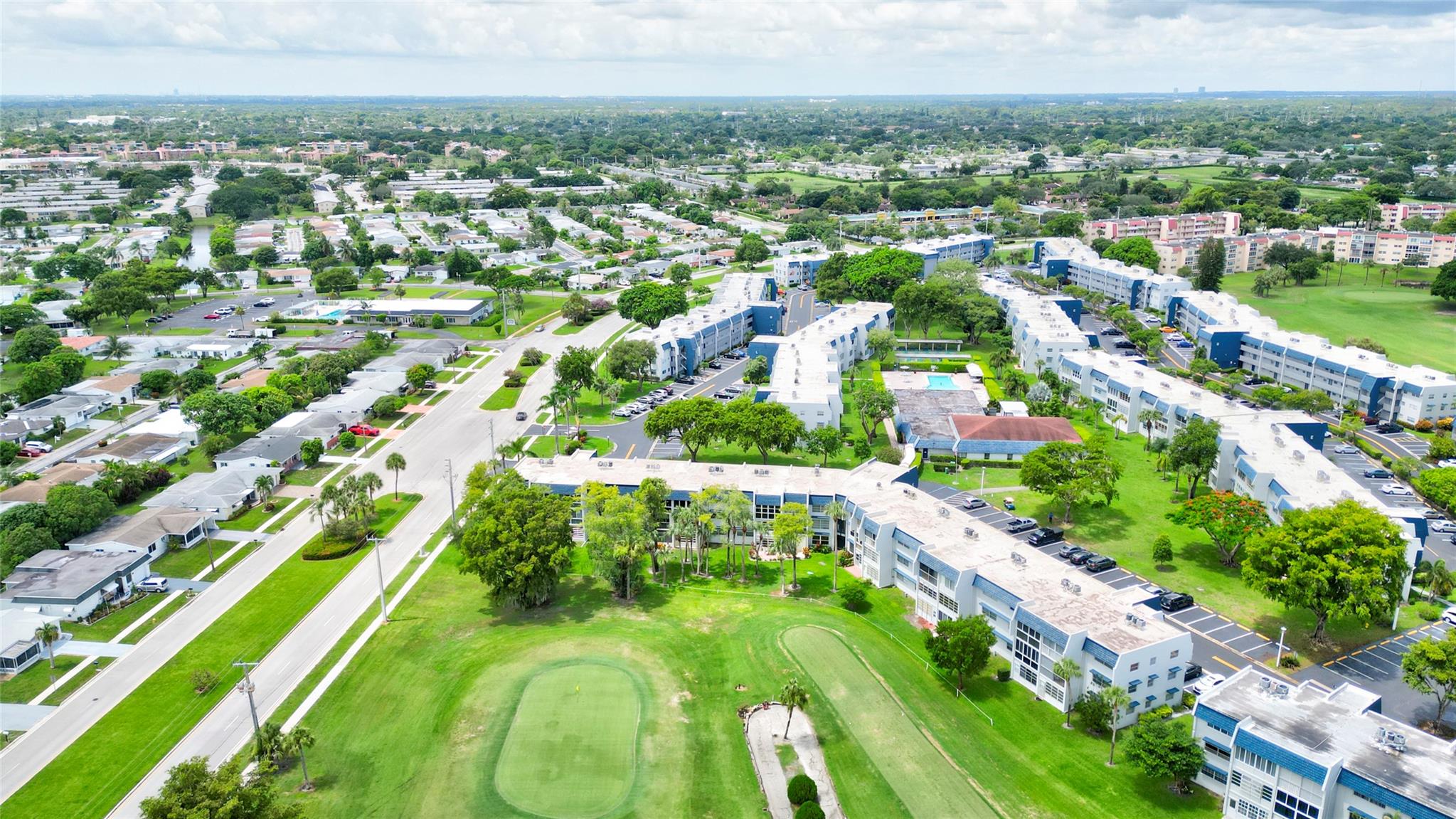 Oriole Golf & Tennis Club - Residential