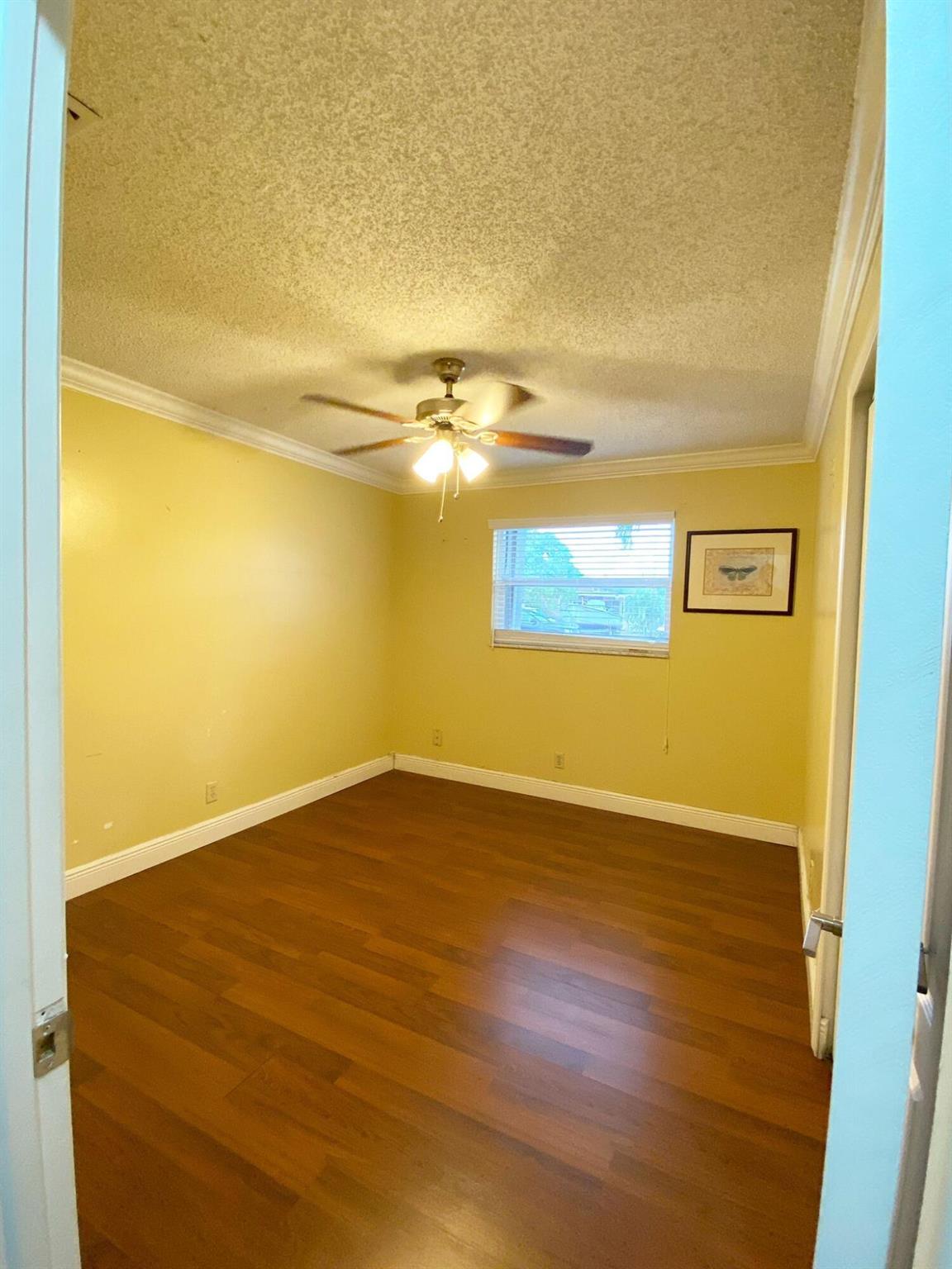 2868 Dolphin Circle
