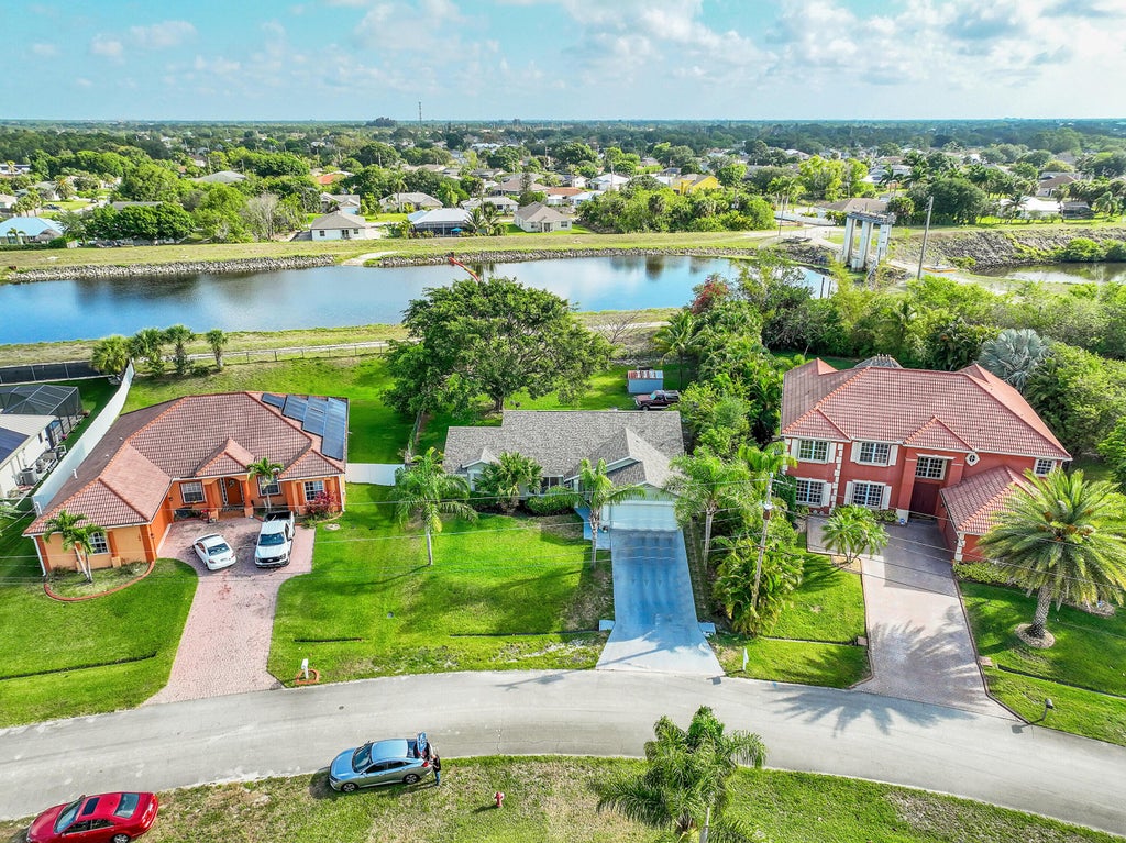 Photo of 390 SW Dalton Circle, Port Saint Lucie, FL 34953 (MLS # R10980686)