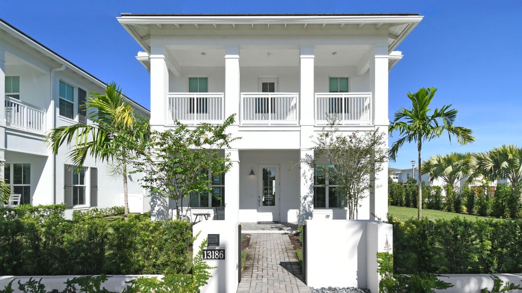 Photo of 13186 Alton Road, Palm Beach Gardens, FL 33418 (MLS # R11023964)
