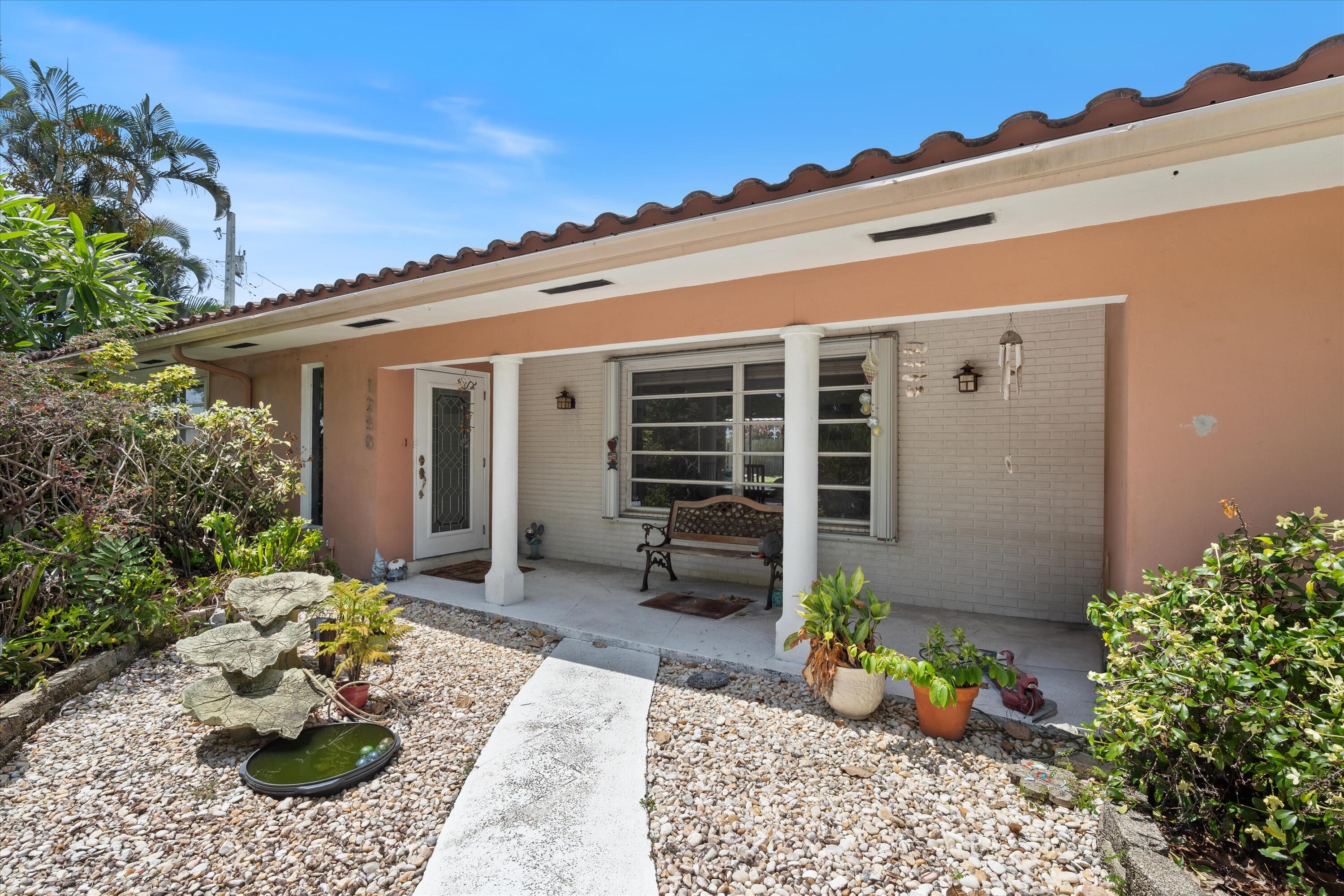 1250 SE 10th Street