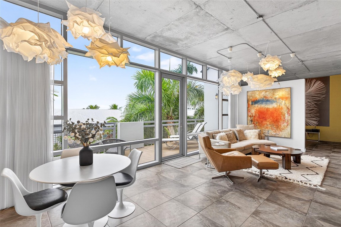 MERIDIAN DELRAY CONDO - Residential