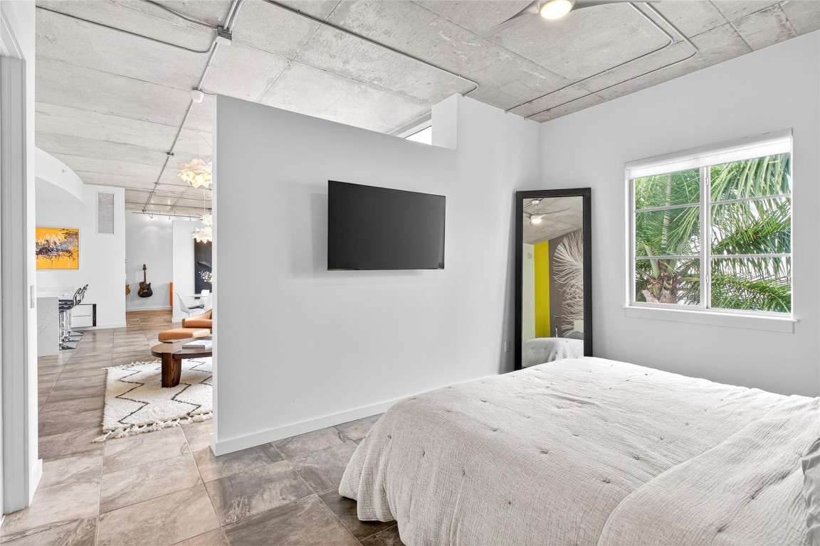 MERIDIAN DELRAY CONDO - Residential